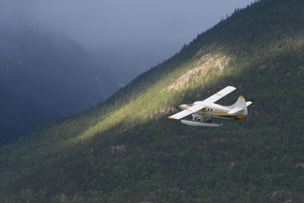 Alaska Seaplane flying