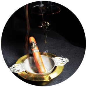 Davidoff Escurio Cigar and Wine Art